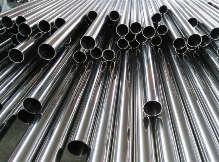 Stainless steel pipes